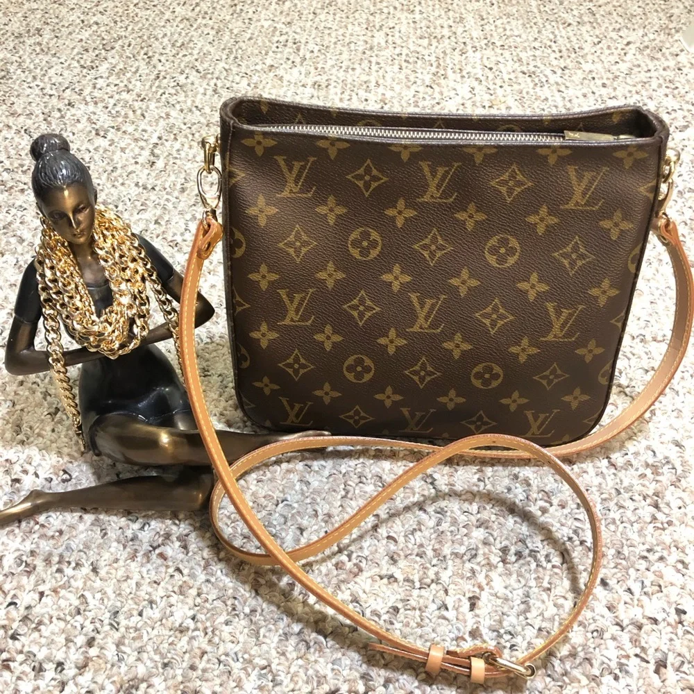 Louis Vuitton Looping MM - Picture 2 of 14